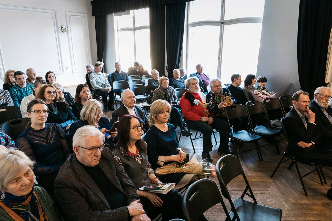 Vieno lito literatūrinė premija – rašytojai Linai Navickaitei