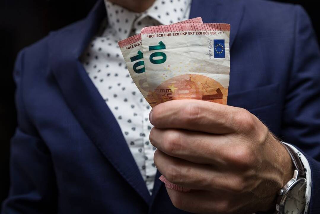 LAT atmetė už korupciją Mažeikių savivaldybėje nuteistų kaltinamųjų skundus