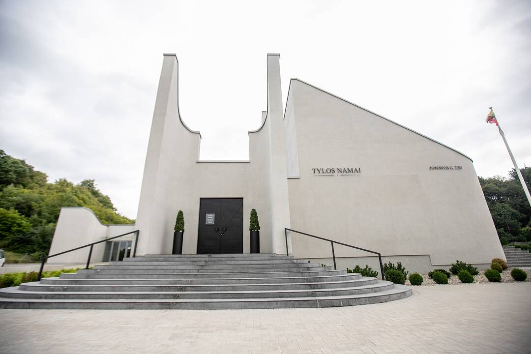 Kaunas atsisveikina su kardiochirurgijos legenda Jurgiu Brėdikiu