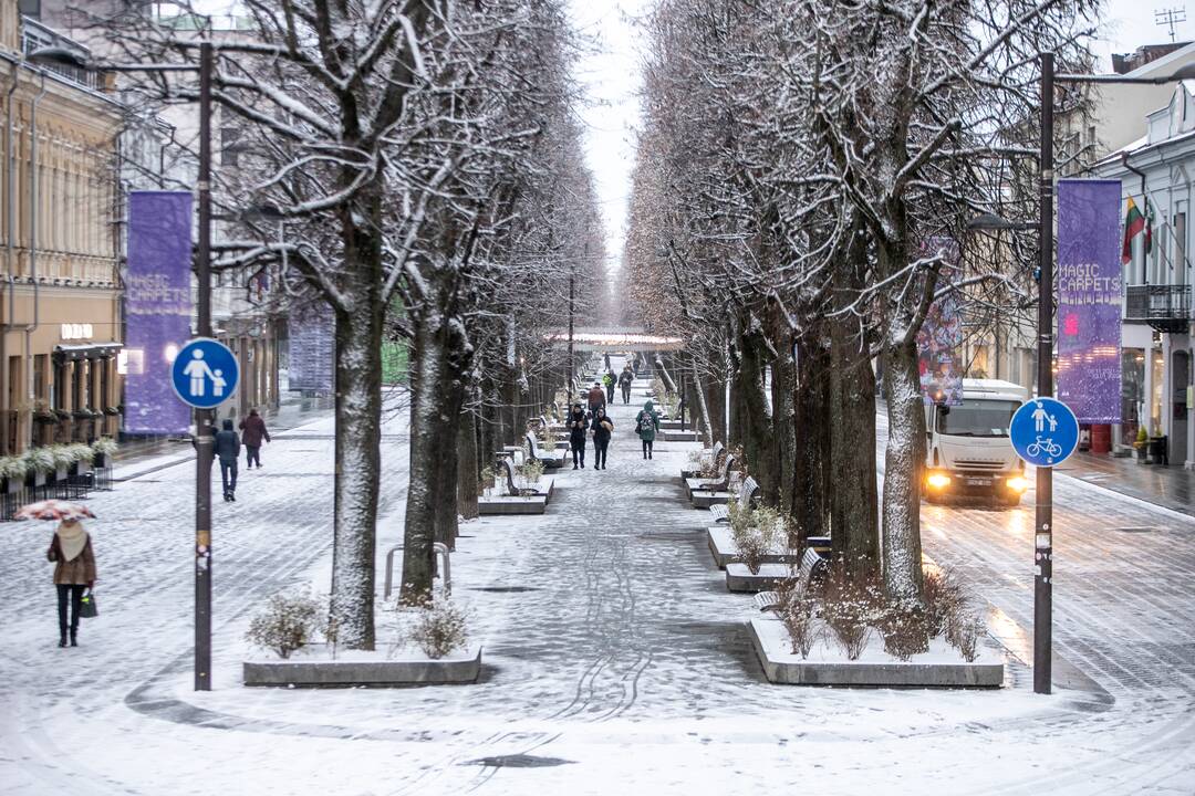 Kaunas sulaukė pirmojo sniego