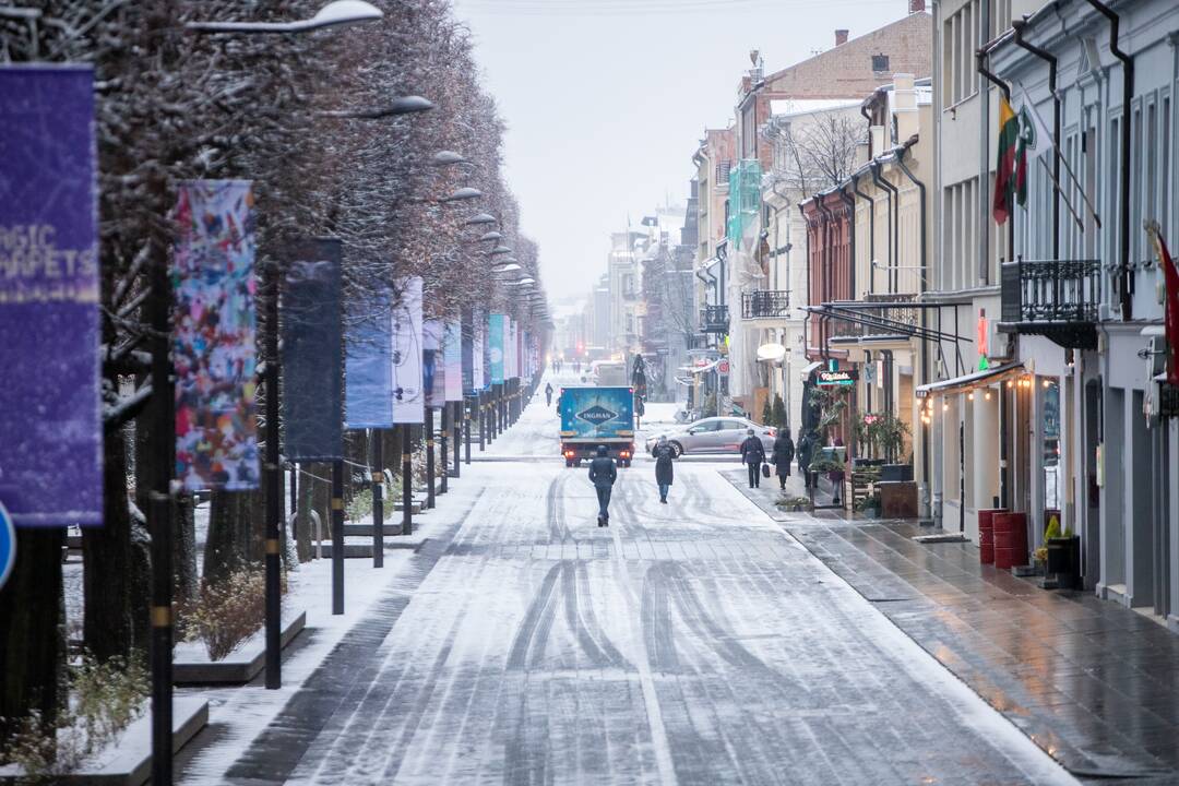 Kaunas sulaukė pirmojo sniego
