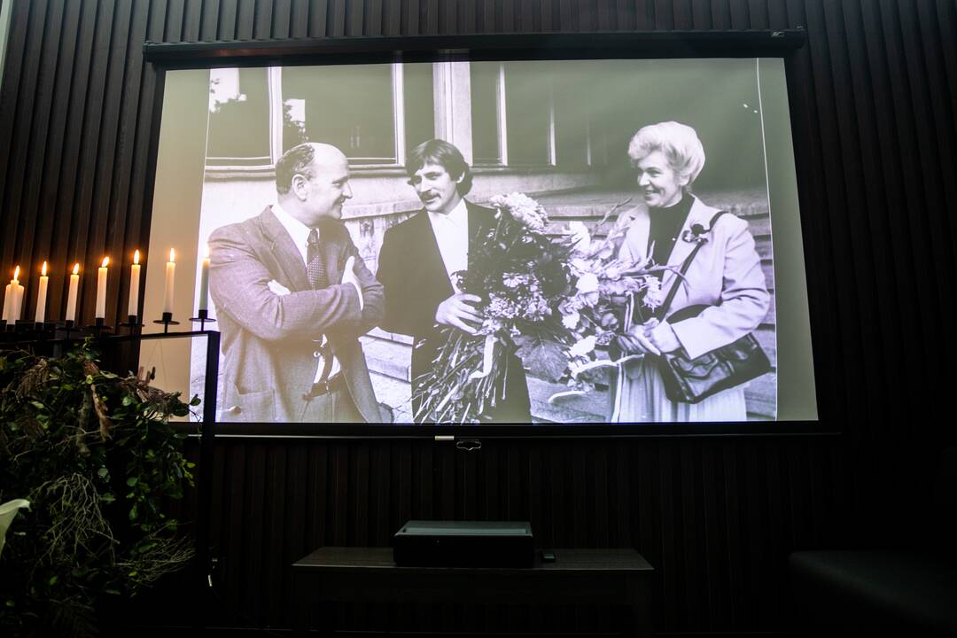 Kaunas atsisveikina su kardiochirurgijos legenda Jurgiu Brėdikiu