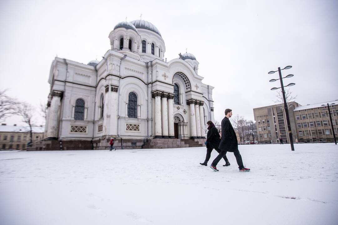 Kaunas sulaukė pirmojo sniego