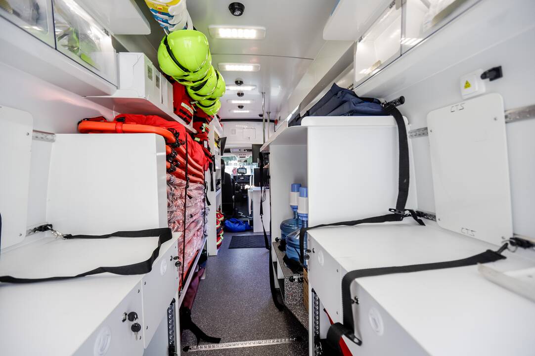 Masinių nelaimių logistikos automobilio pristatymas Kaune