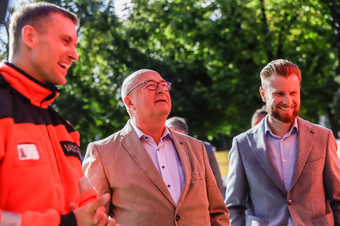 Masinių nelaimių logistikos automobilio pristatymas Kaune