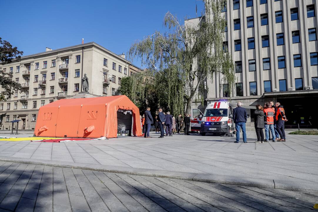 Masinių nelaimių logistikos automobilio pristatymas Kaune