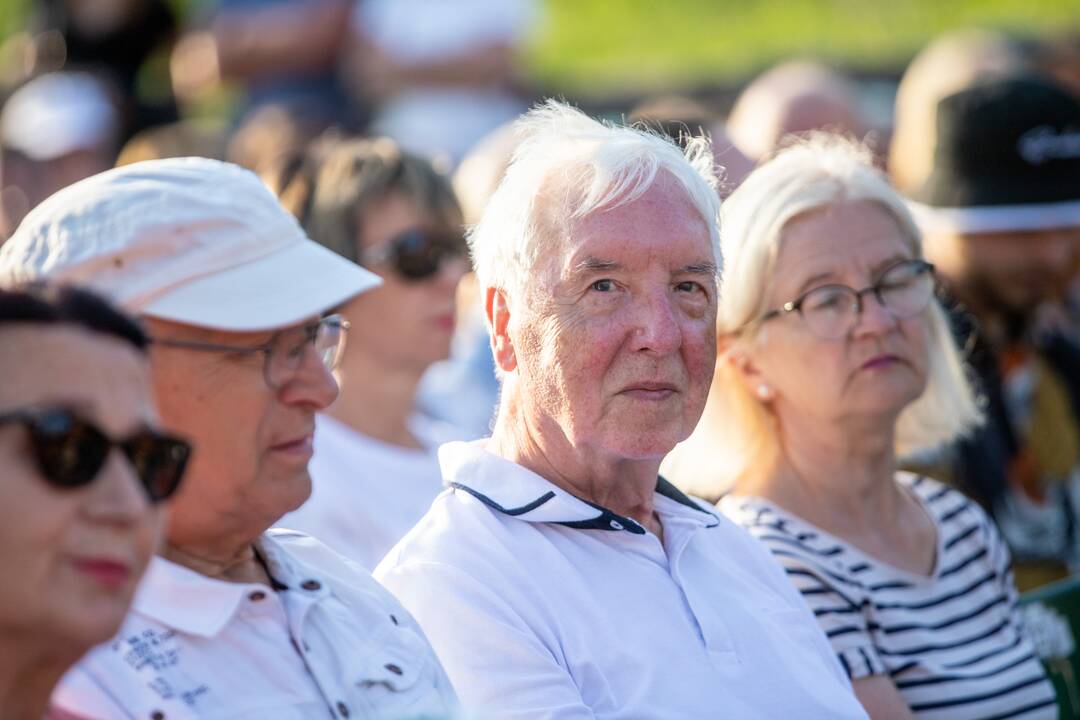 Liepos 6-ąją skriejo marga populiariausių operečių melodijų pynė