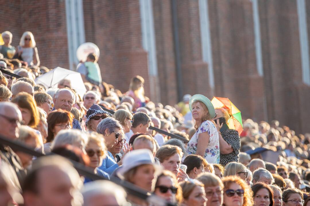 Liepos 6-ąją skriejo marga populiariausių operečių melodijų pynė