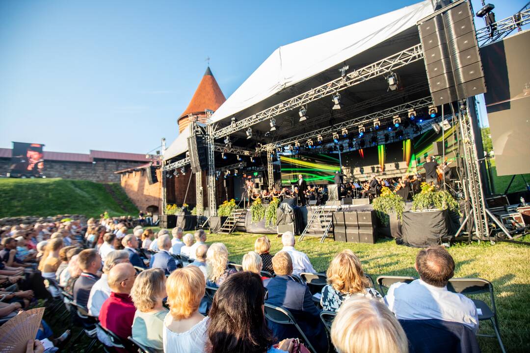 Liepos 6-ąją skriejo marga populiariausių operečių melodijų pynė