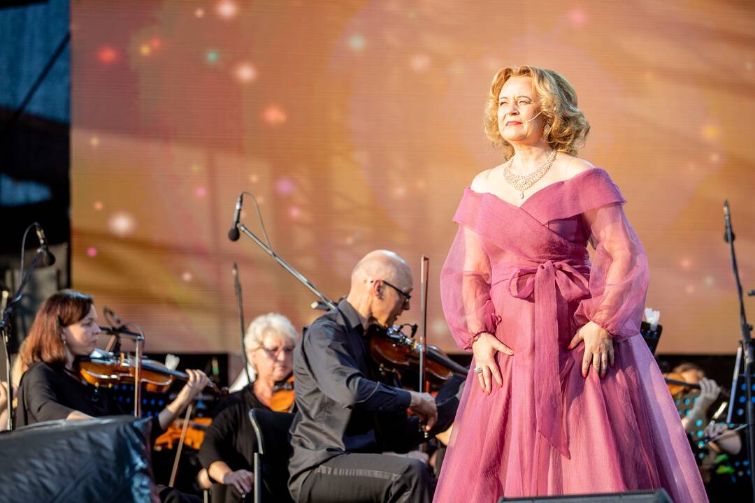 Liepos 6-ąją skriejo marga populiariausių operečių melodijų pynė