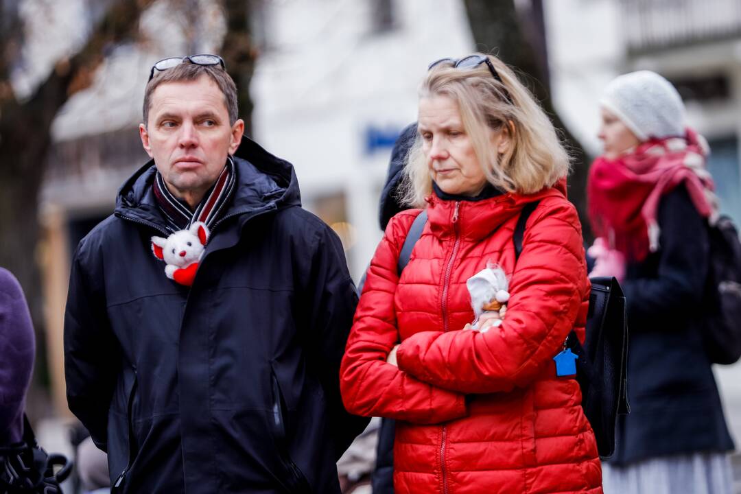 Prie Kauno savivaldybės tėvai protestuoja prieš skiepus vaikams