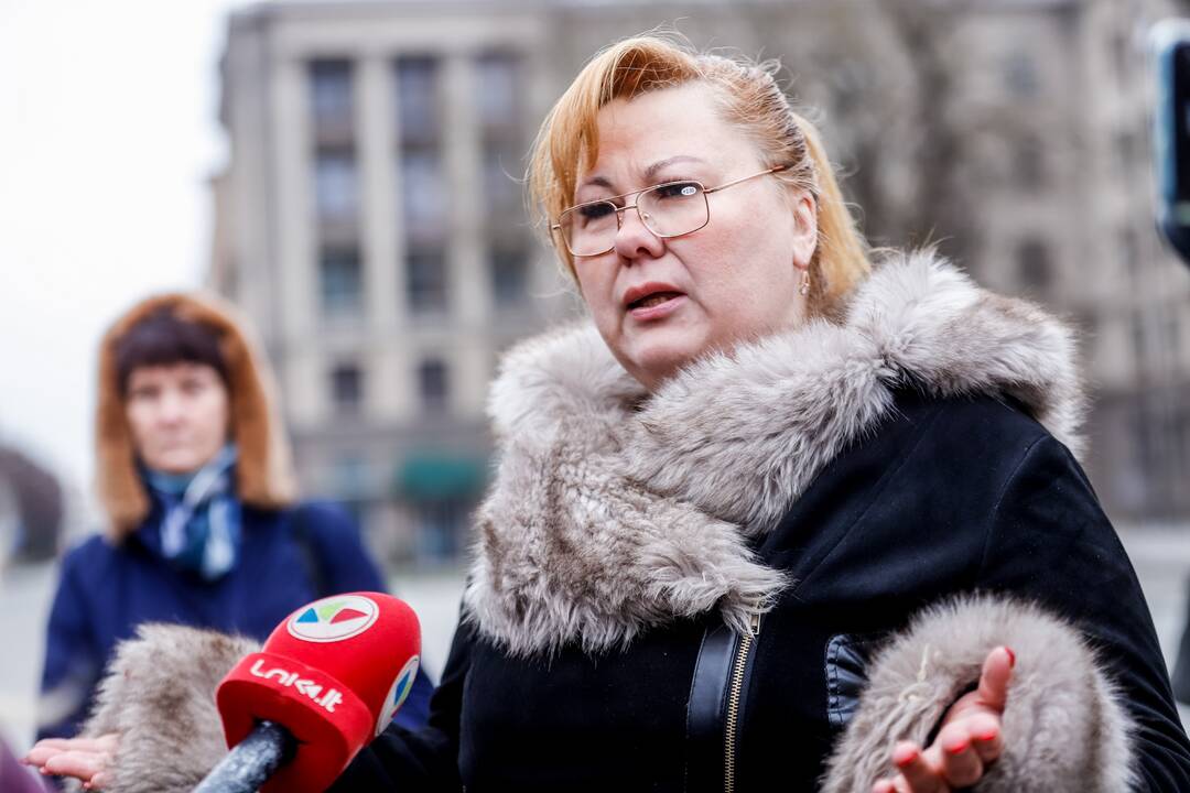 Prie Kauno savivaldybės tėvai protestuoja prieš skiepus vaikams