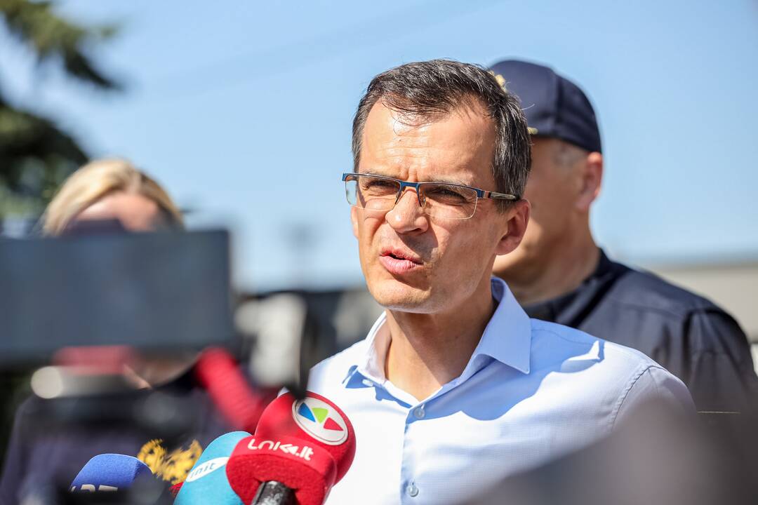 Spaudos konferencija apie gaisrą įmonėje „Žalvaris“