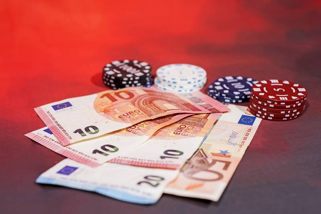 Šiuos skirtingus tarifus siūloma taikyti organizuojant lošimus automatais, stalo lošimus, bingo...