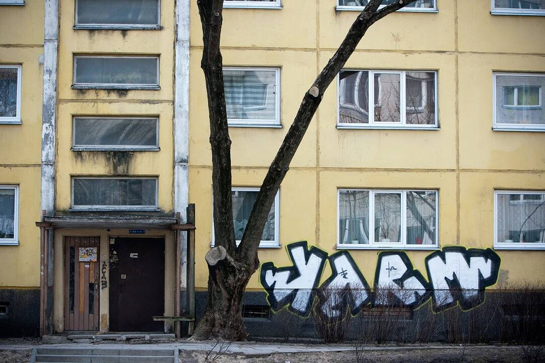 Aplinkos viceministras: norėtume per šią kadenciją įvykdyti bent vieną daugiabučio perstatymo projektą