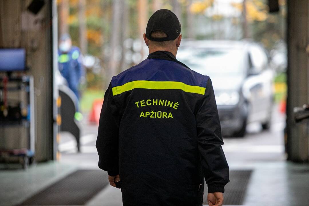 To dar nebuvo – EK siūlo įvesti privalomą kasmetinę techninę apžiūrą senesniems automobiliams   