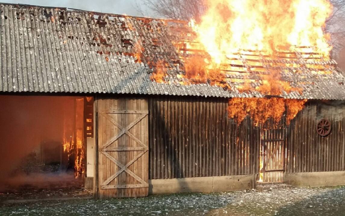 Per gaisrus kaimuose žmonių žūsta tris kartus daugiau nei miestuose