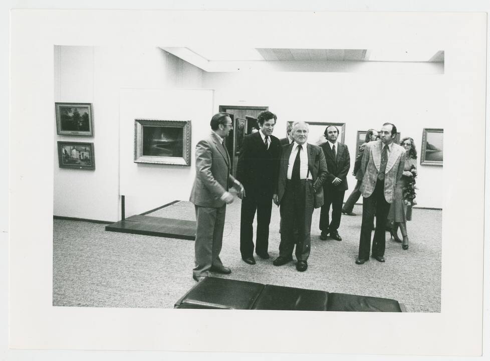 Patirtis: P.Sakalauskienė – vienintelė iš 1978 m. ekskursijų vadovėmis galerijoje įsidarbinusių jaunų specialisčių tebedirba muziejuje. 
