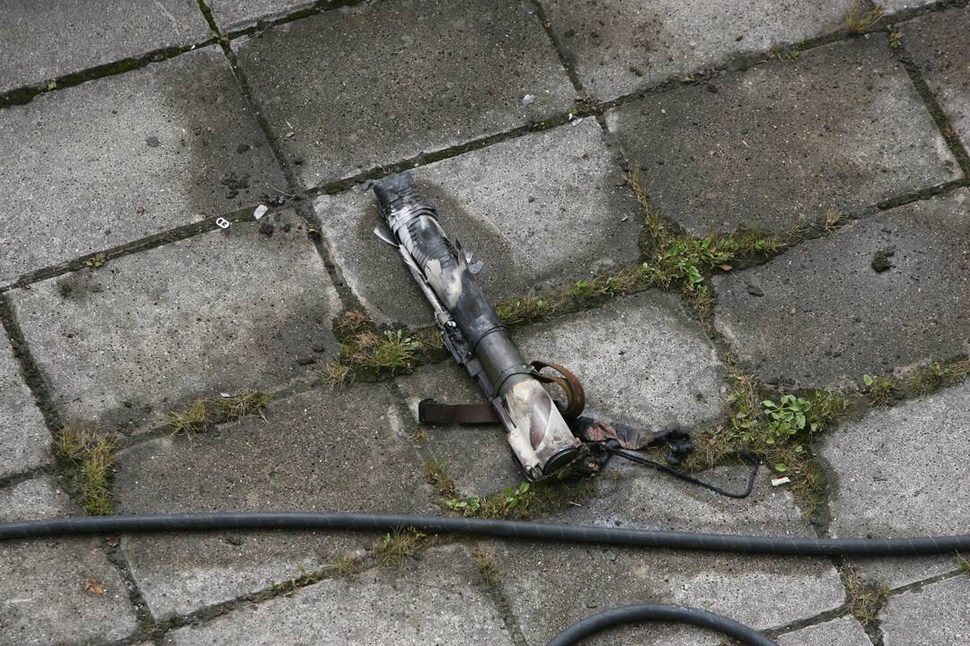 Ūkiniame pastate rasti į granatsvaidžius panašūs daiktai