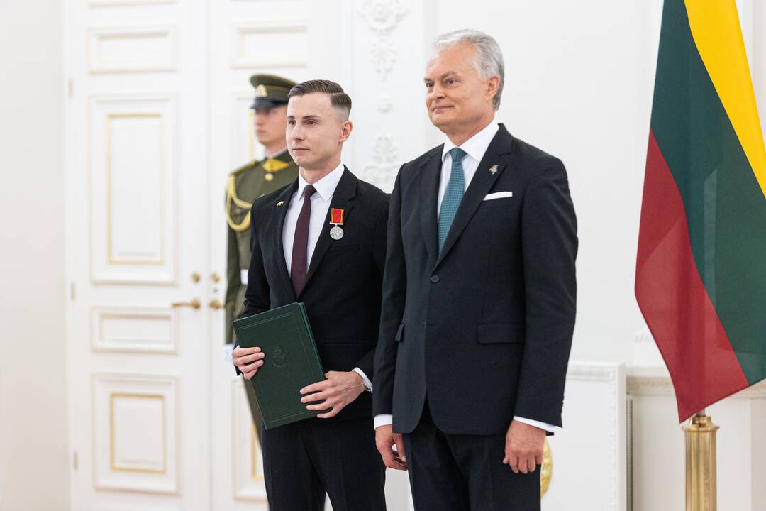 Lietuvos Respublikos Prezidentas G. Nausėda įteikė valstybės apdovanojimus