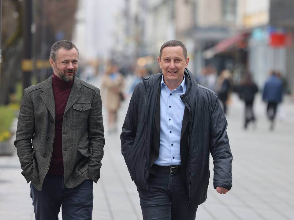 Įvertino: be „Kultūros smaragdo“, įteikti ir šeši Kauno rajono kultūros smaragdinio švyturio apdovanojimai.