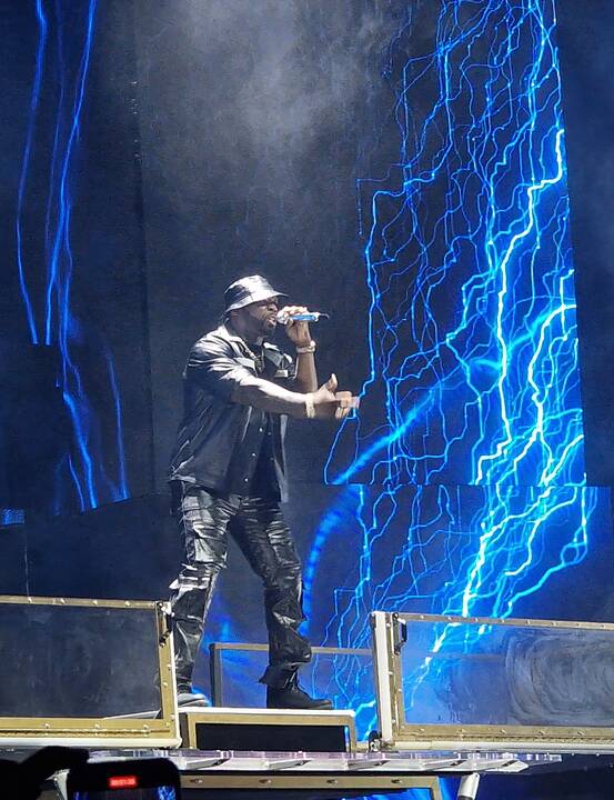 „50 Cent" užkūrė kiečiausią hiphopo vakarėlį
