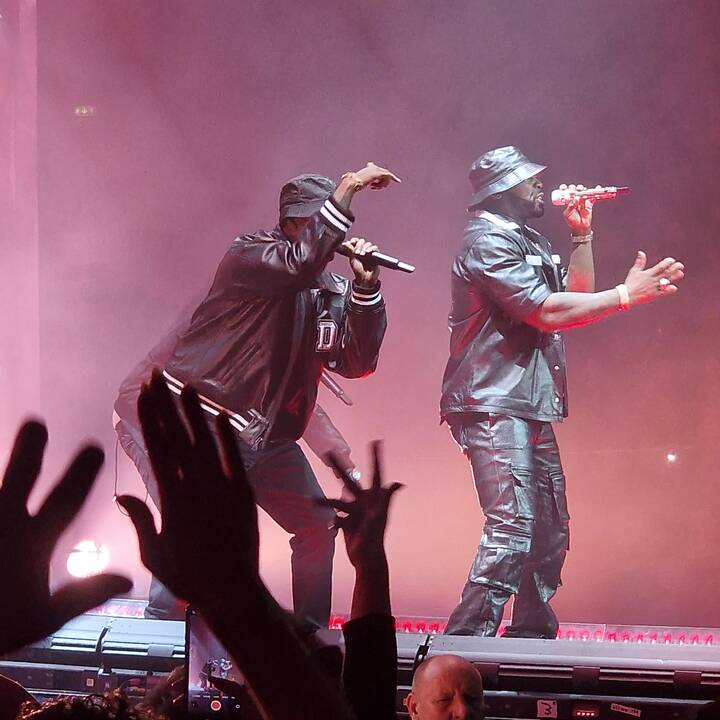 „50 Cent" užkūrė kiečiausią hiphopo vakarėlį