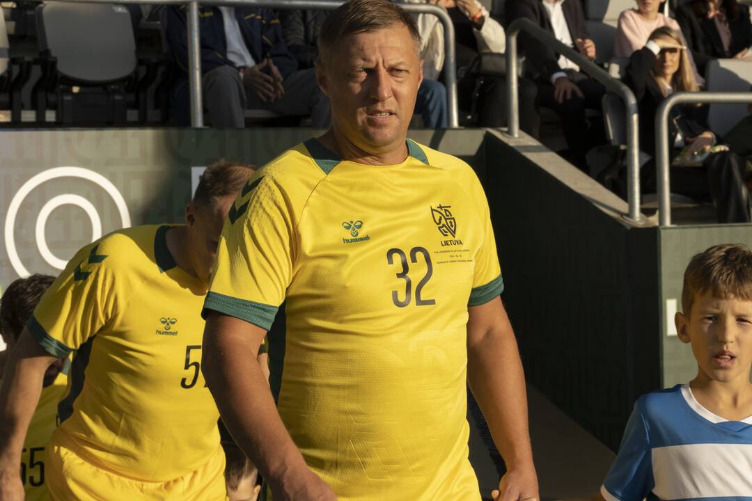 Kauno S. Dariaus ir S. Girėno stadione įvyko Lietuvos ir FIFA futbolo legendų rungtynės