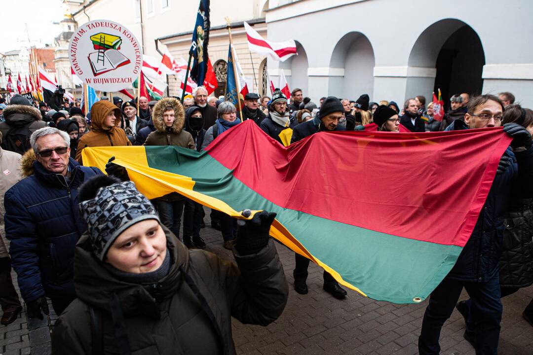 Iškilmingos sukilimo vadų laidotuvės