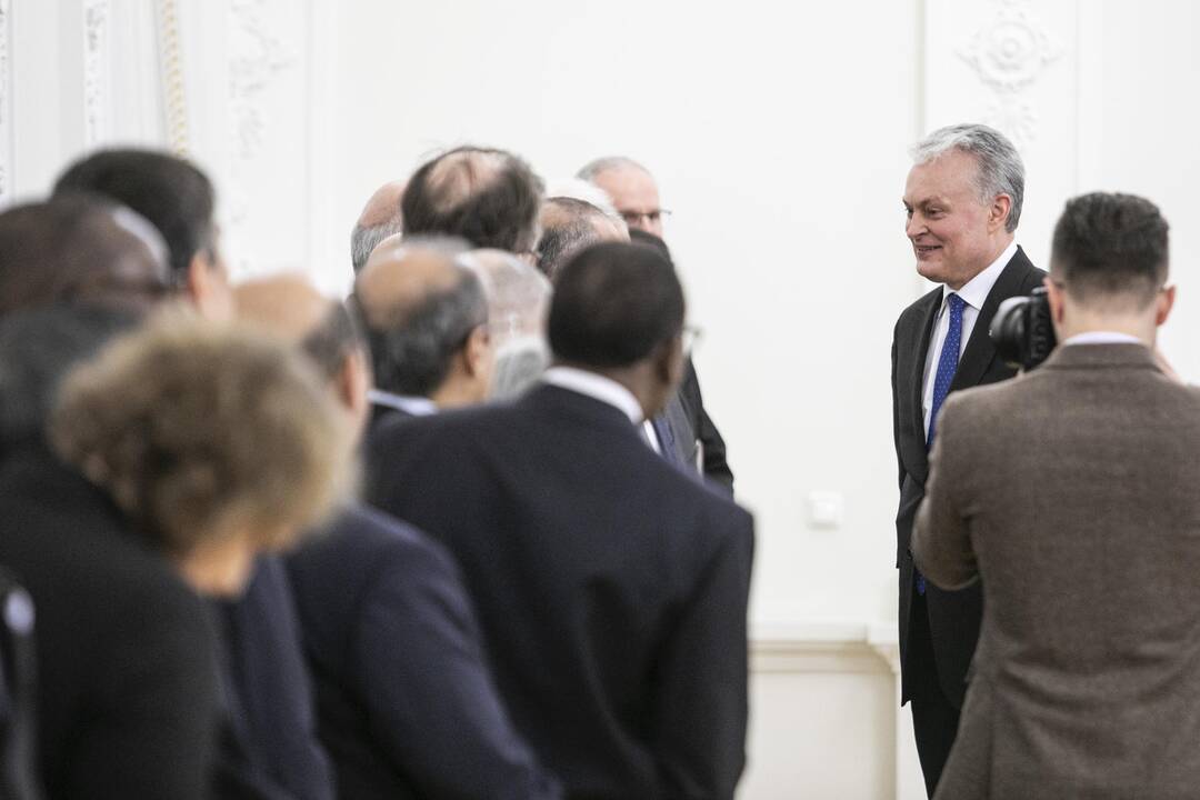 Prezidentas susitiko su užsienio ambasadoriais
