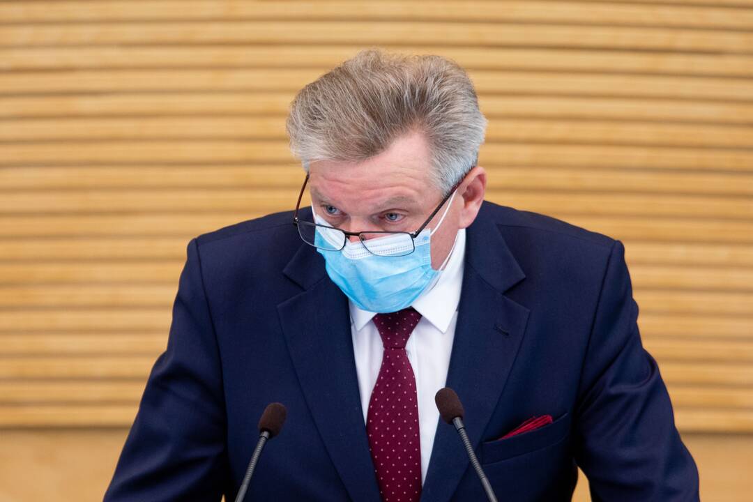 Susisiekimo ministras atsakinėjo į Seimo narių klausimus