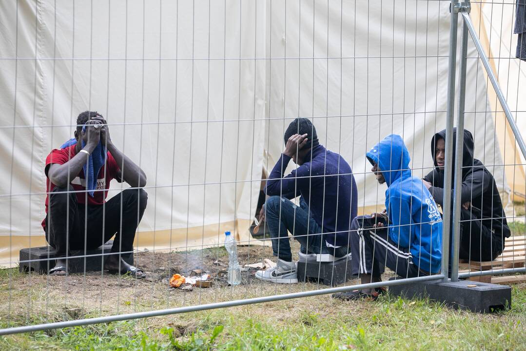 Pasienyje su Baltarusija apgręžti aštuoni neteisėti migrantai