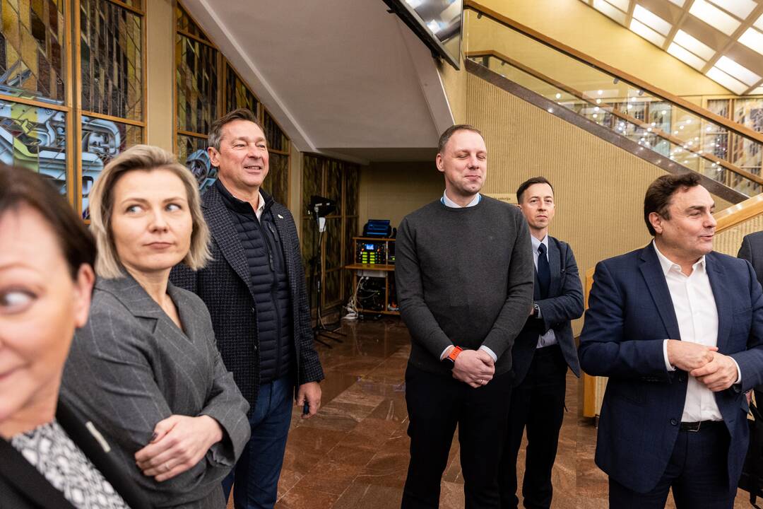 Partijos išsitraukė rinkimų numerius