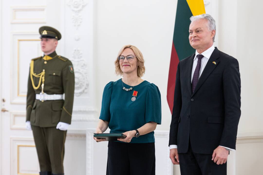Prezidentas medaliais apdovanojo mamas