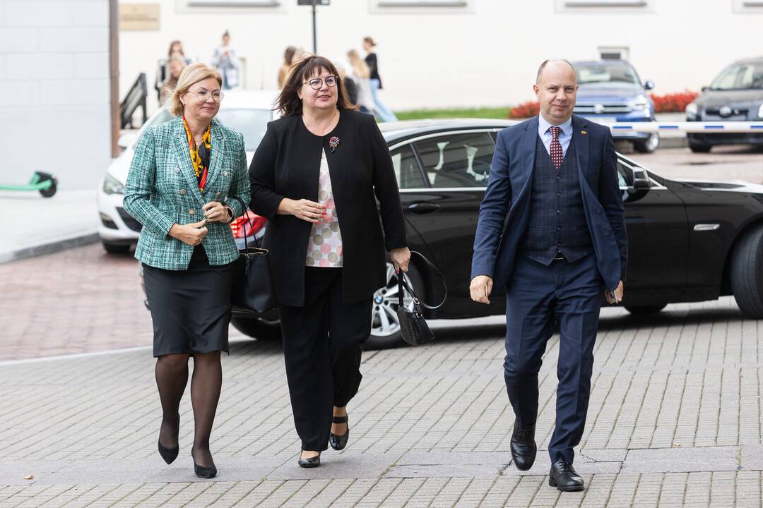 Prezidentas susitiko su Seimo opozicinių frakcijų seniūnais