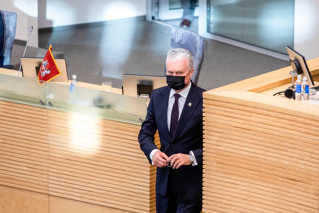 Seimas atmetė tris prezidento veto: dėl mokamų testų, atstovo ES ir aplinkosaugos