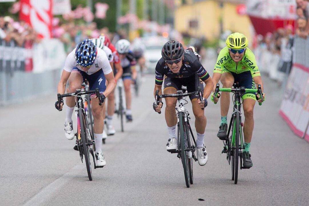 R. Leleivytė „Giro d’Italia“ lenktynių pirmąjį etapą baigė trečia