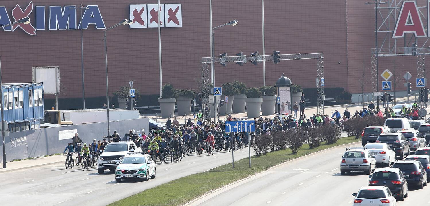 Riedynėmis Kaunas atidarė dviračių sezoną