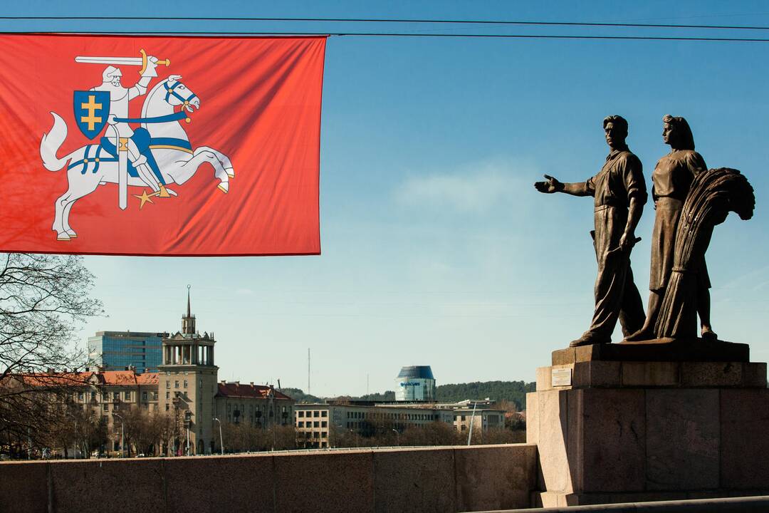 Vilniaus Žaliojo tilto skulptūrų nukėlimas – nuo kitos savaitės