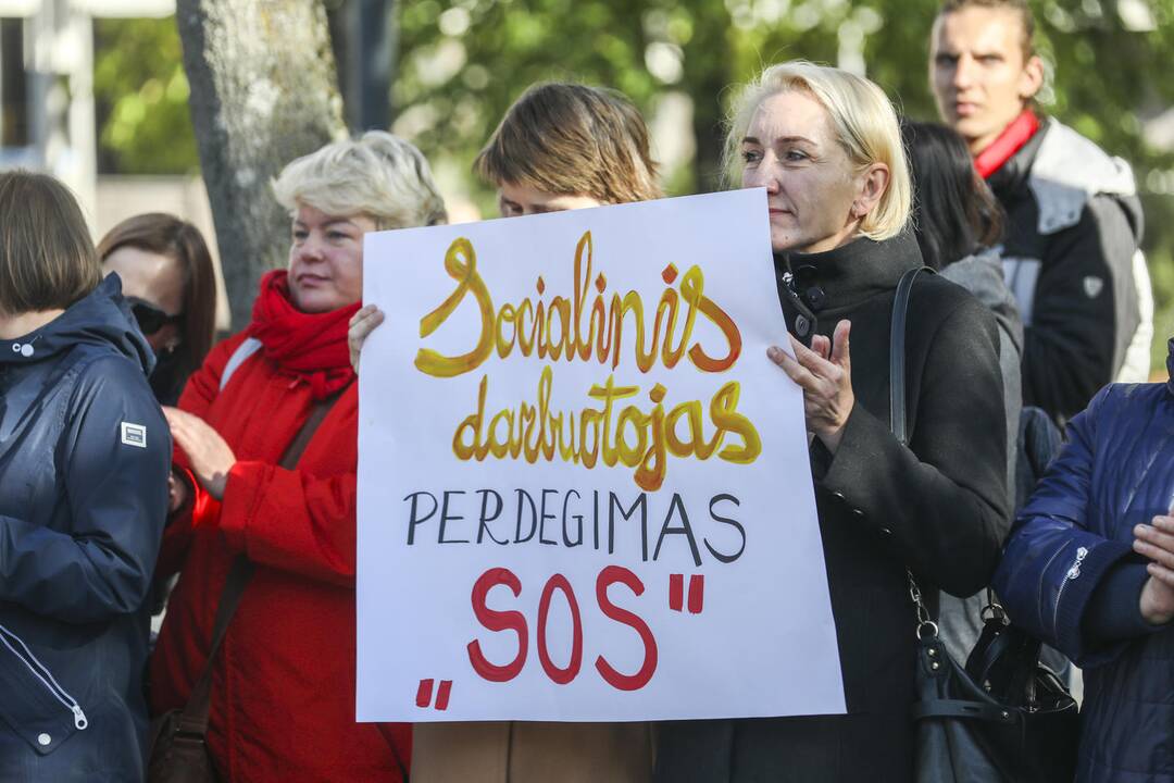 Socialinių darbuotojų piketas
