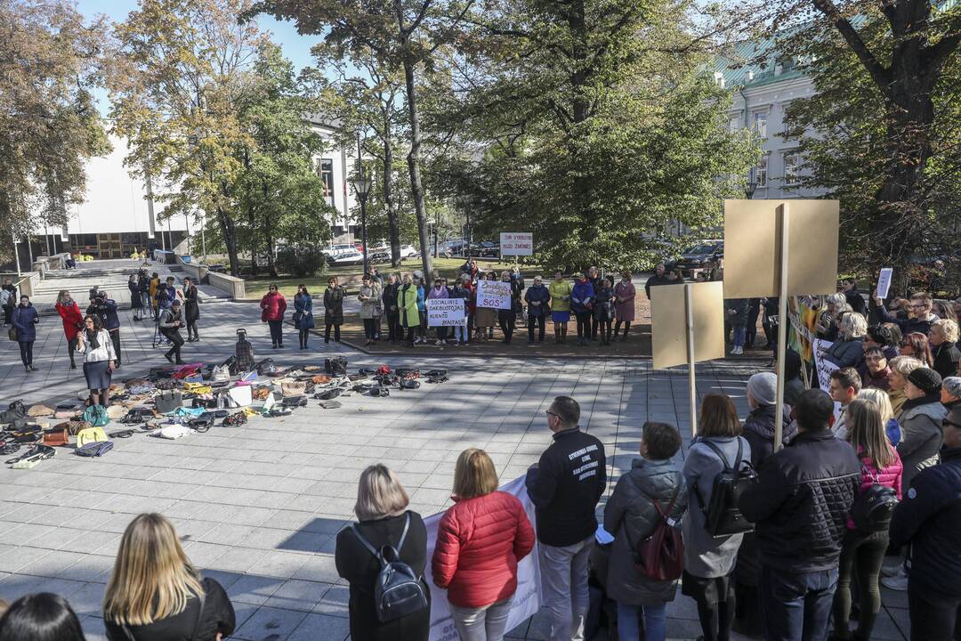 Socialinių darbuotojų piketas
