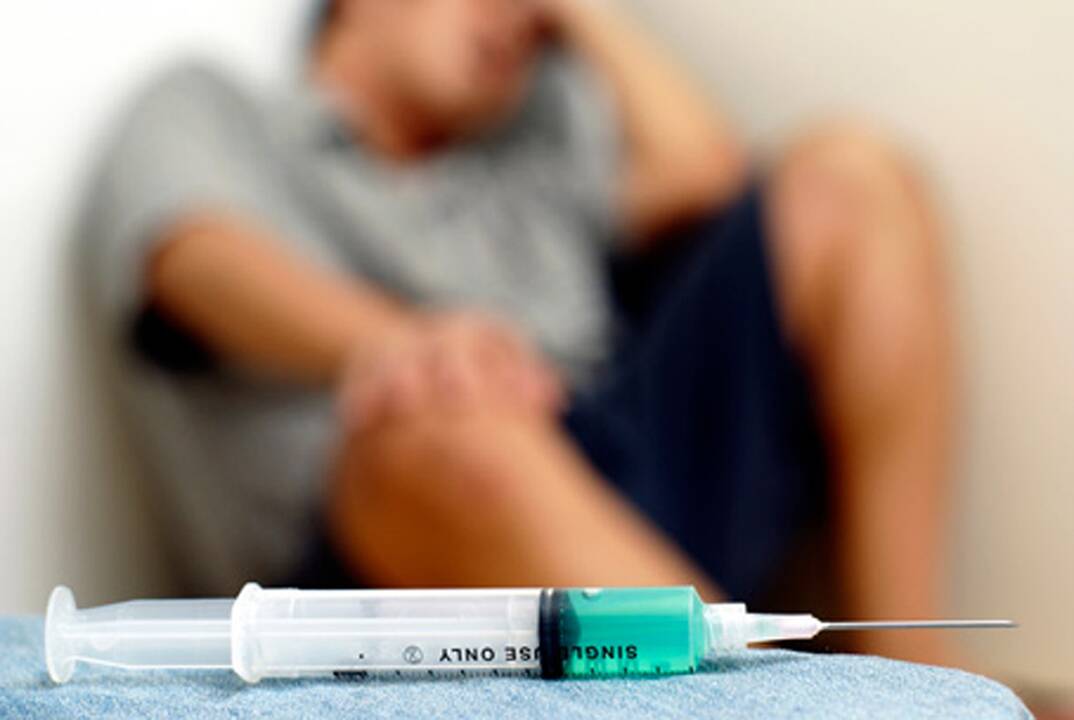 Išgąstis: laiptinėje gulintį vyrą pamatę gyventojai suskubo kviesti pagalbą.