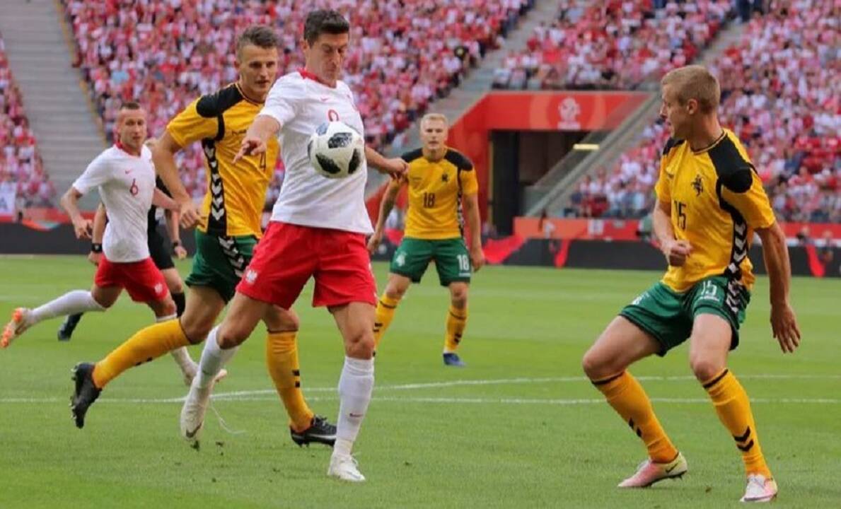 Istorija: pastarąjį kartą Lenkijos ir Lietuvos futbolininkai buvo susitikę 2018-aisiais Varšuvoje, mūsiškiai pralaimėjo 0:4.