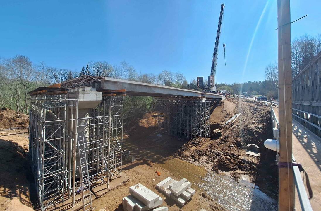 Darbai: didžiausias „Via Lietuva“ projektas šiuo metu – tilto per Kruną rekonstrukcija.
