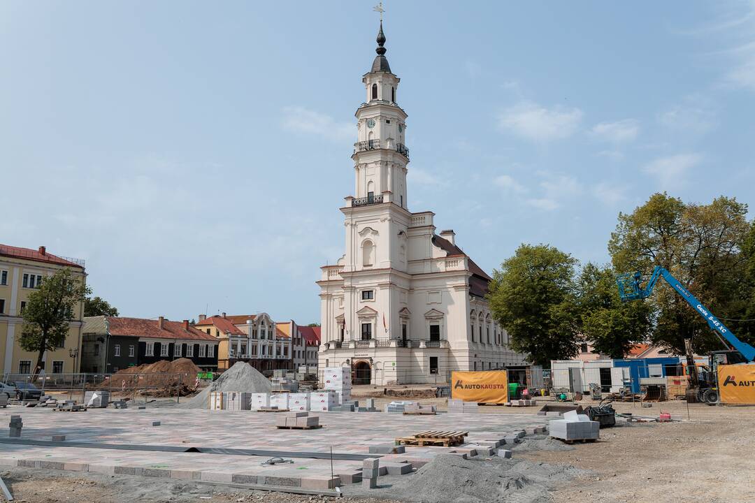 Pokyčiai: Rotušės aikštėje bus įrengta moderni apšvietimo sistema, kuri skleis daugiau šviesos.