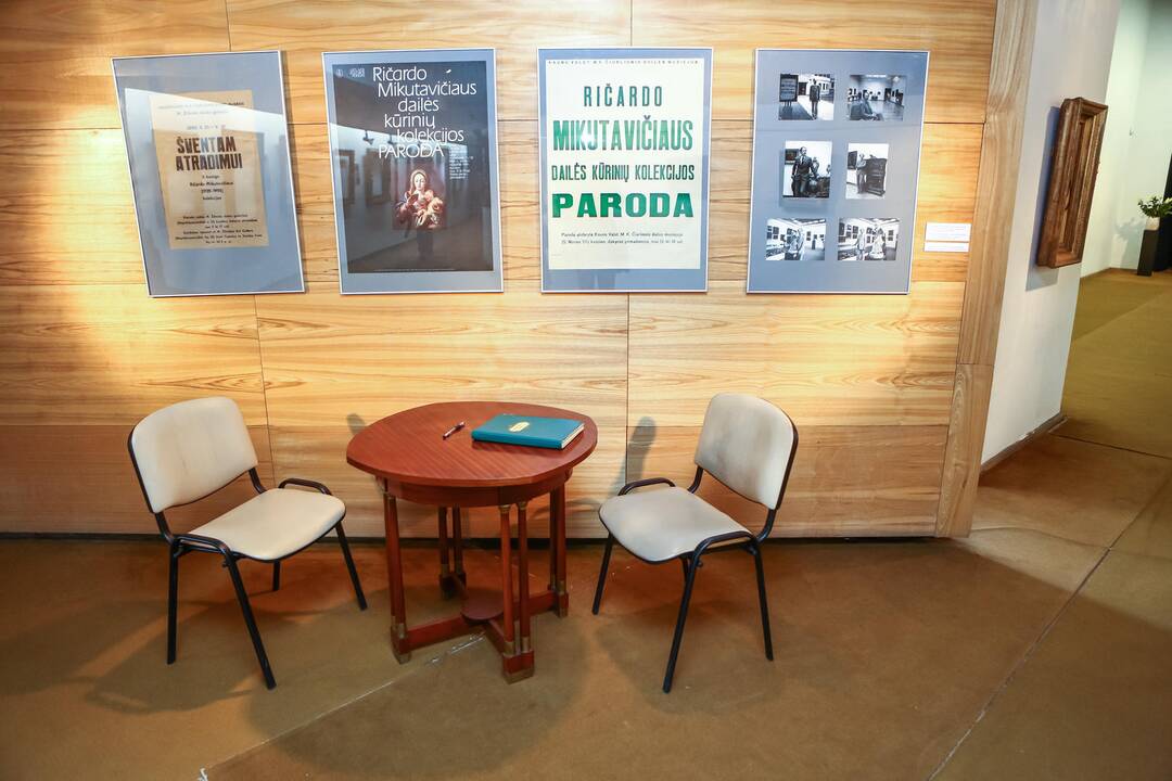 R. Mikutavičiaus kolekcijos parodos atidarymas