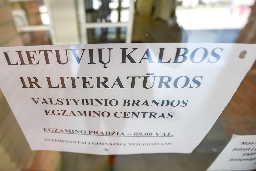 Lietuvių kalbos ir literatūros egzaminas Kaune