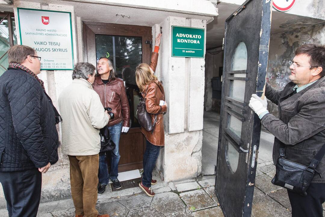 Architektas A. Kančas nustėręs: unikalios smetoniškos durys buvo išmestos į sąvartyną