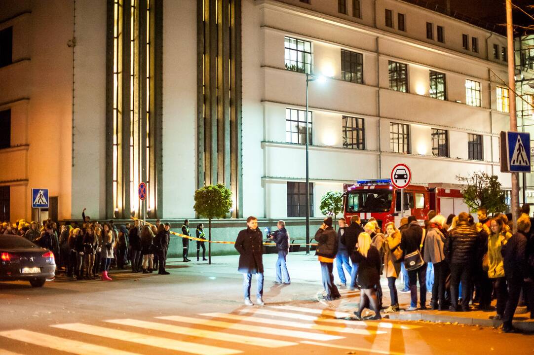 Penktadienio vakarą evakuotas Kauno "Akropolis"