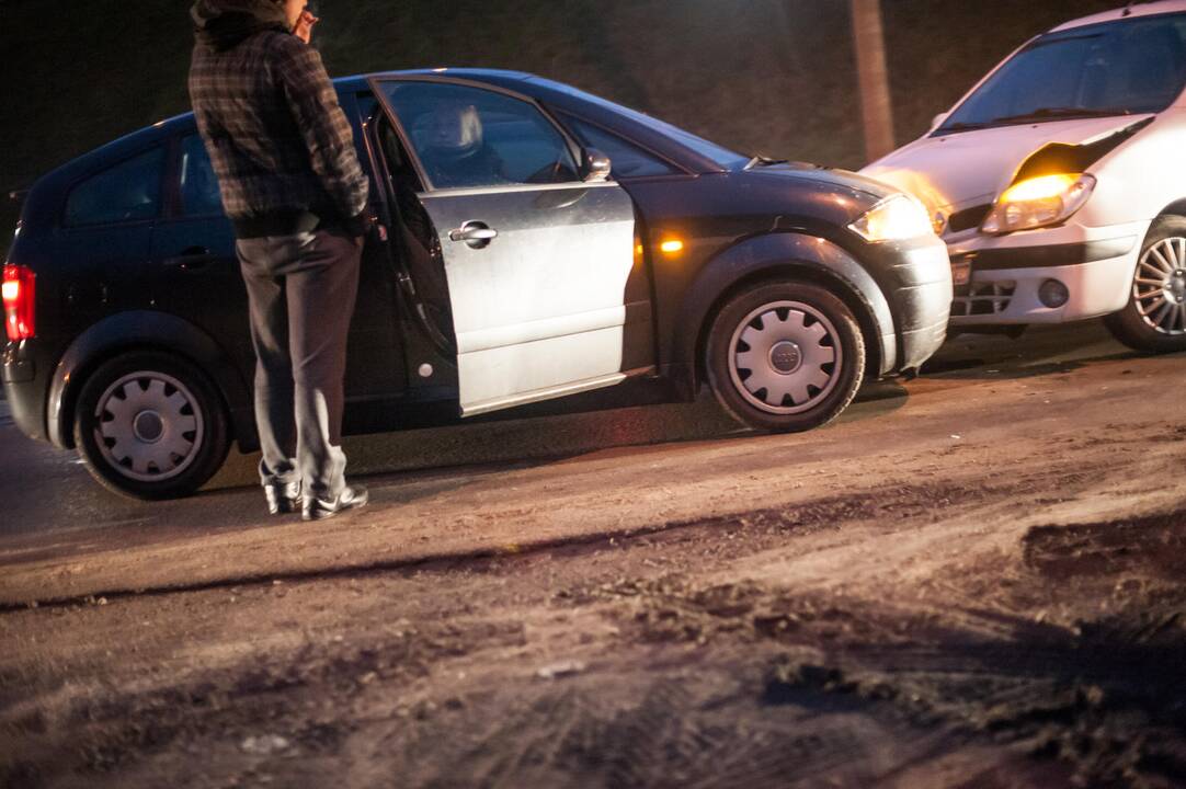 Penktadienio rytą įvyko avarija Piliakalnio gatvėje